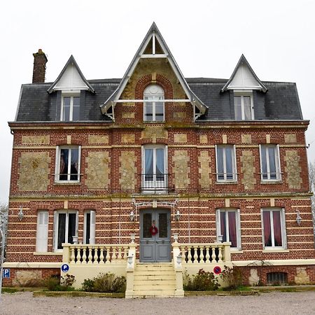 Villa Le Manoir De La Baronnie Norrey-en-Auge Exterior foto
